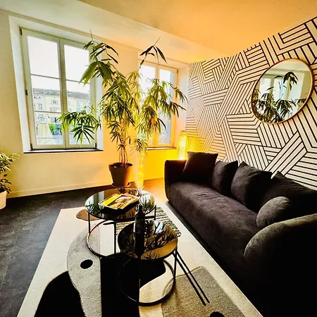 アパート Epinappart Avec Terrasse *