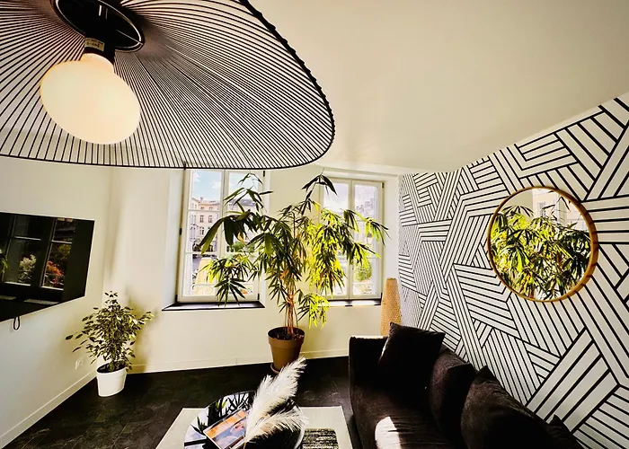 Epinappart Avec Terrasse *